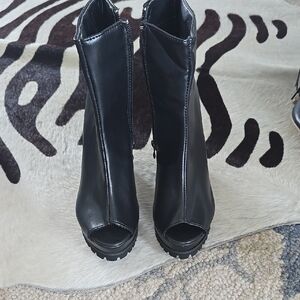 Black High Heel Peep-Toe Heeled Boots